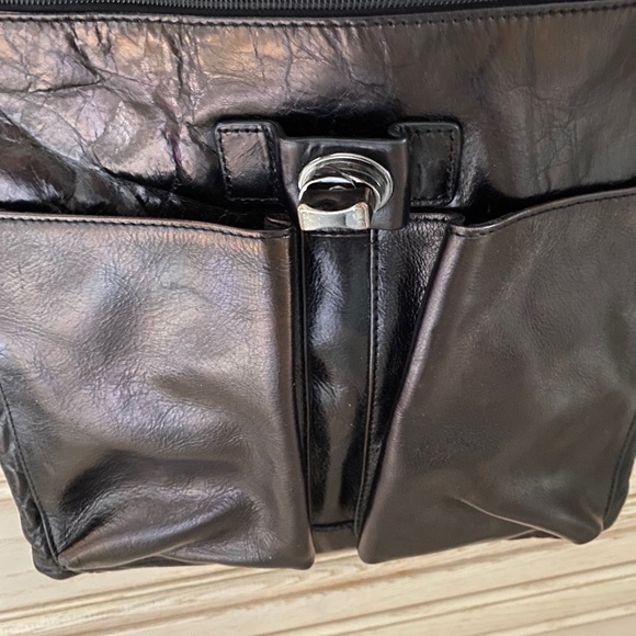 DANIER Patent Leather Metallic Crossbody Bag - Picture 4 of 12